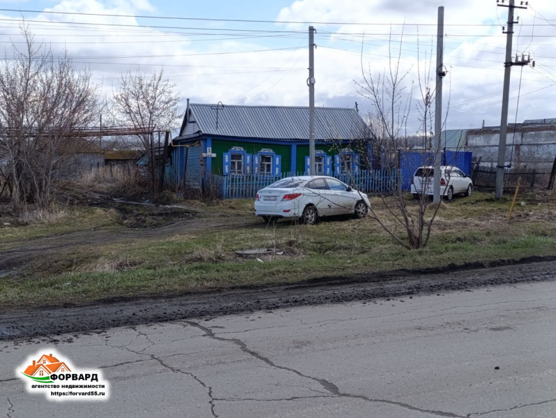 Продаётся дом пятистенок с газ. отопл. по ул. Ленина.