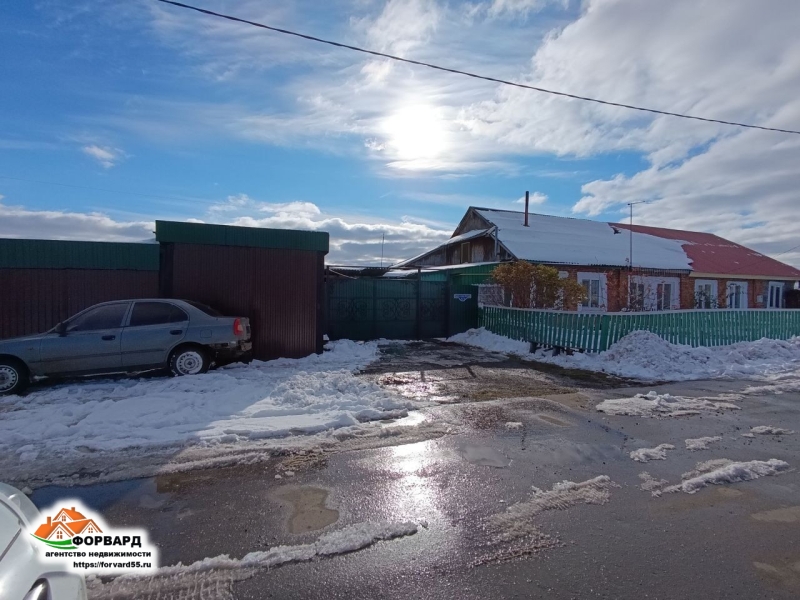 Продаётся 3-х комн. благ. квартира с газ. отопл. по адресу: г. Тюкалинск, пер. Северный.
